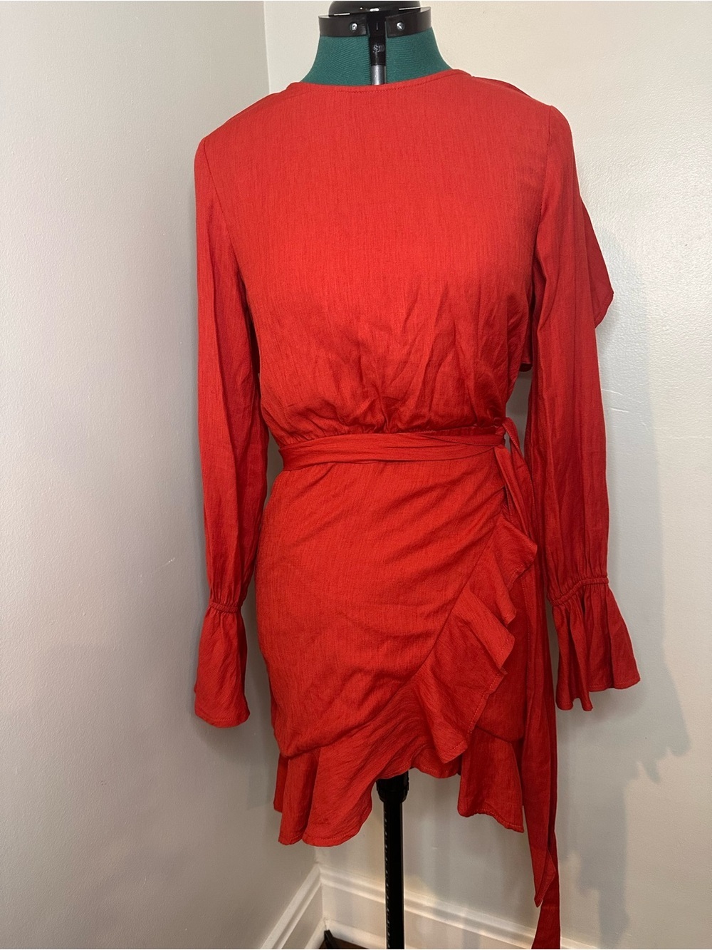 Open back Ruffled Mini Dress small deep rust color